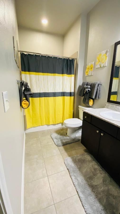 Walk To Nrg-City View Balcony- Free Parking-2Bdrm Near Nrg-Med Center-Galleria-Downtown Хюстън Екстериор снимка