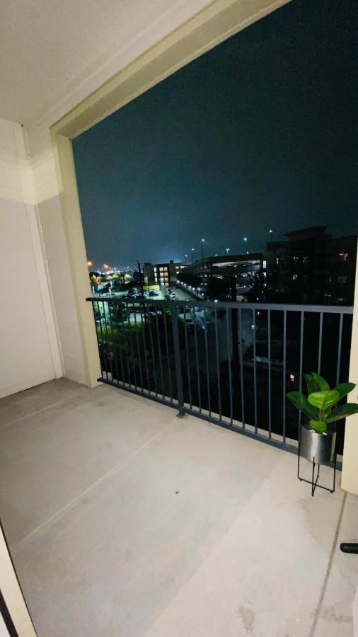 Walk To Nrg-City View Balcony- Free Parking-2Bdrm Near Nrg-Med Center-Galleria-Downtown Хюстън Екстериор снимка